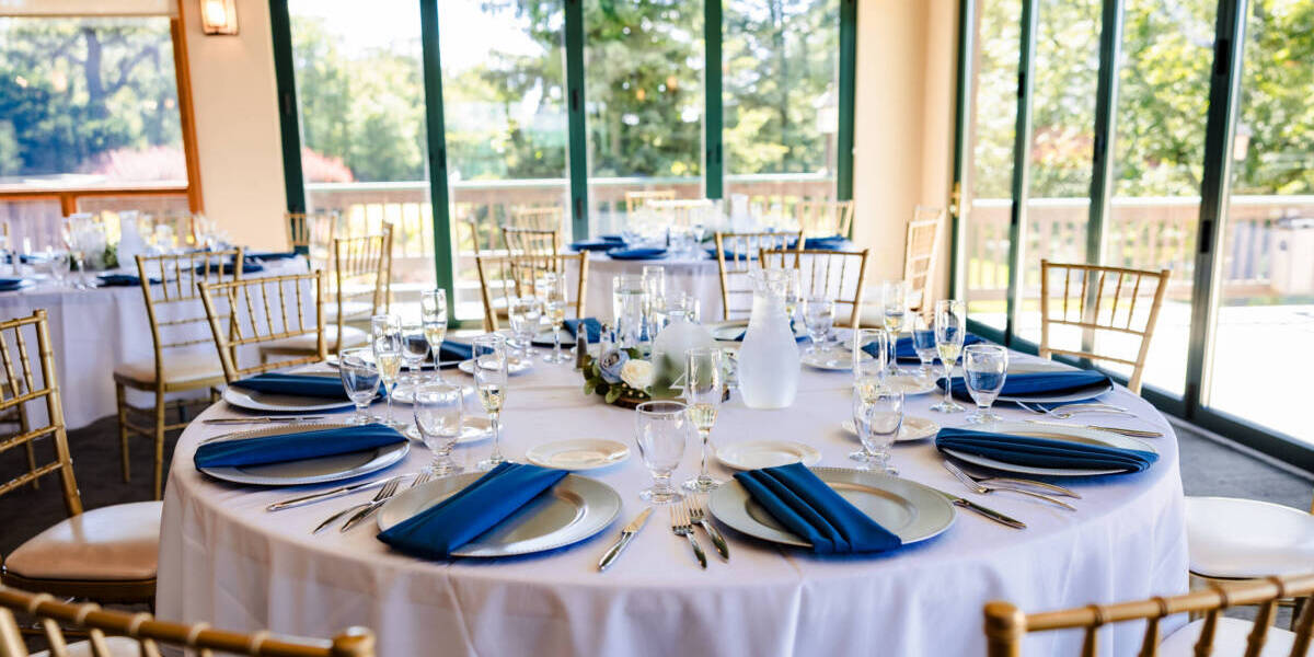 a wedding table at mountain valley